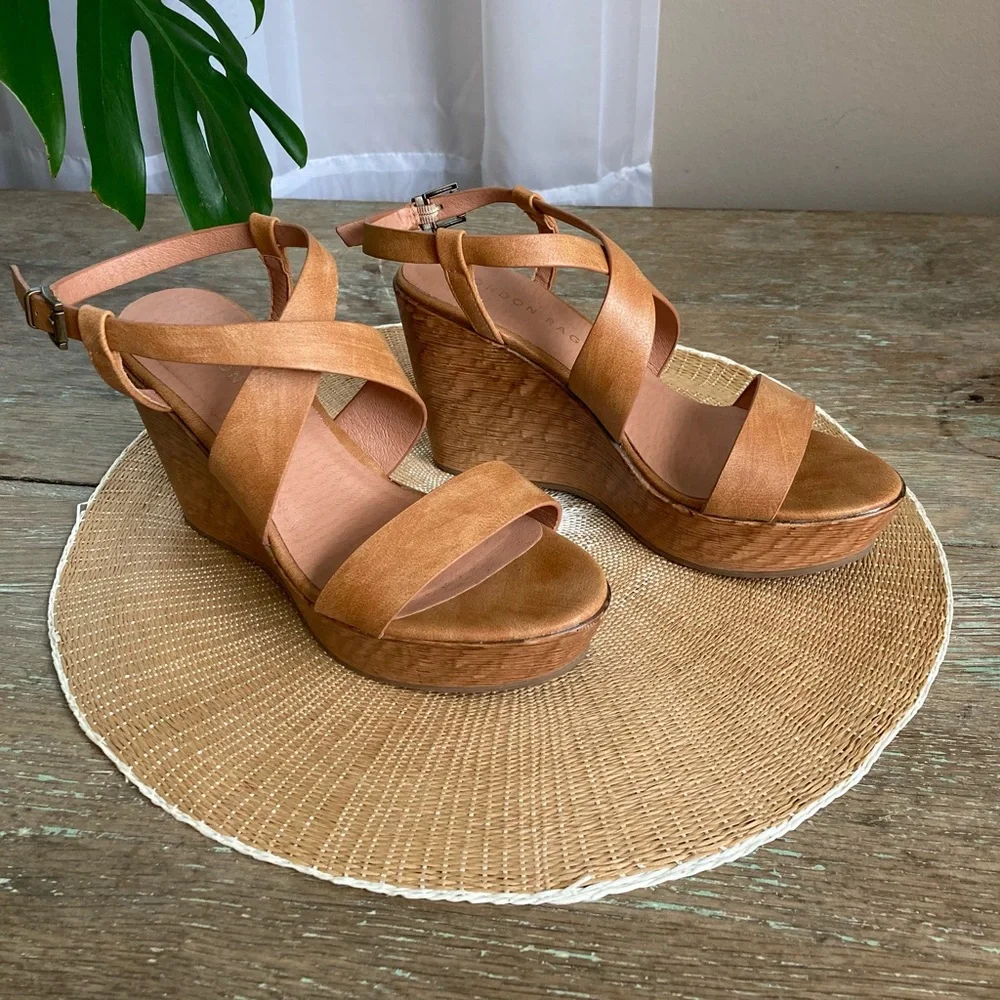 Womens Tan Leather Wedge Sandals - Classic Strappy Platform
